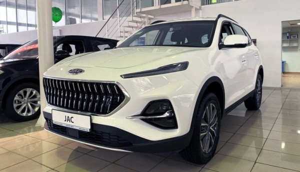 «Москвич» показал первое изображение двух новых моделей