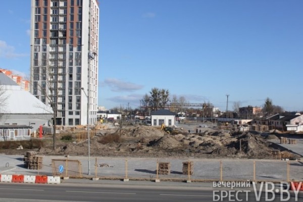 Что строят возле Кобринского моста в Бресте? Что строят возле Кобринского моста в Бресте?