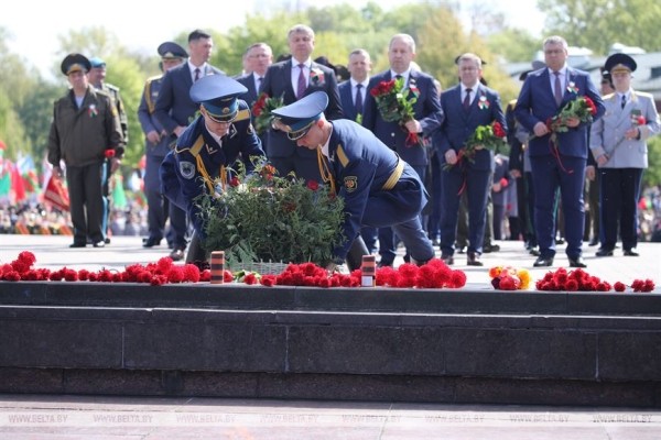 Более 50 тыс. человек стали участниками торжеств 9 Мая в Брестской крепости Более 50 тыс. человек стали участниками торжеств 9 Мая в Брестской крепости