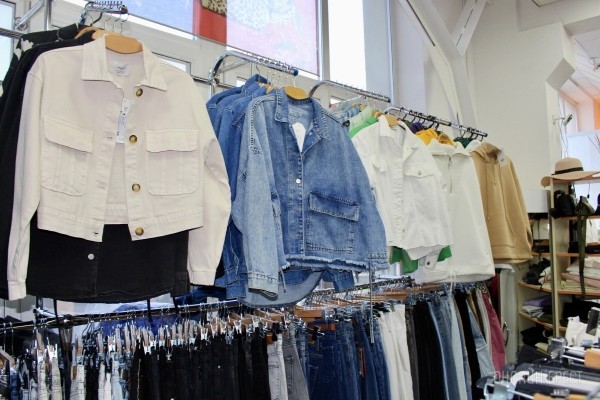 Вот что значит красивый шопинг! Большой фотообзор женской одежды «Mona Collection» в брестском ТЦ «Галерея Гранд» Вот что значит красивый шопинг! Большой фотообзор женской одежды «Mona Collection» в брестском ТЦ «Галерея Гранд»