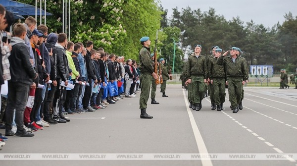 В Брестской 38-й десантно-штурмовой бригаде прошли сборы 500 военнообязанных из трех областей