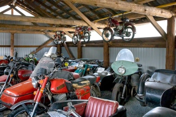 Легендарный тульский «Муравей» и венгерская «Паннония». Белорус собрал большую коллекцию советской мототехники