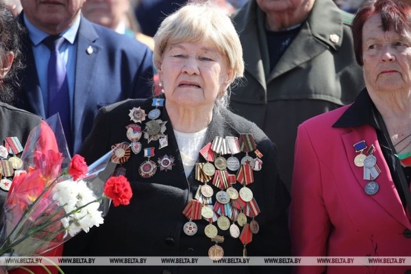 Более 50 тыс. человек стали участниками торжеств 9 Мая в Брестской крепости Более 50 тыс. человек стали участниками торжеств 9 Мая в Брестской крепости