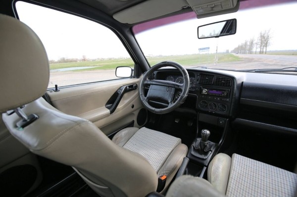 «Покраска обошлась в $3 200». В Беларуси нашли редкий VW Passat VR6 (B4) «Покраска обошлась в $3 200». В Беларуси нашли редкий VW Passat VR6 (B4)