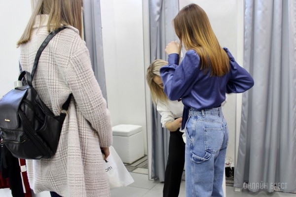 Вот что значит красивый шопинг! Большой фотообзор женской одежды «Mona Collection» в брестском ТЦ «Галерея Гранд» Вот что значит красивый шопинг! Большой фотообзор женской одежды «Mona Collection» в брестском ТЦ «Галерея Гранд»