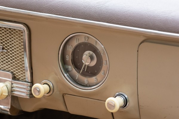 Посмотрите, какую «Волгу» отыскали в гараже у белоруса