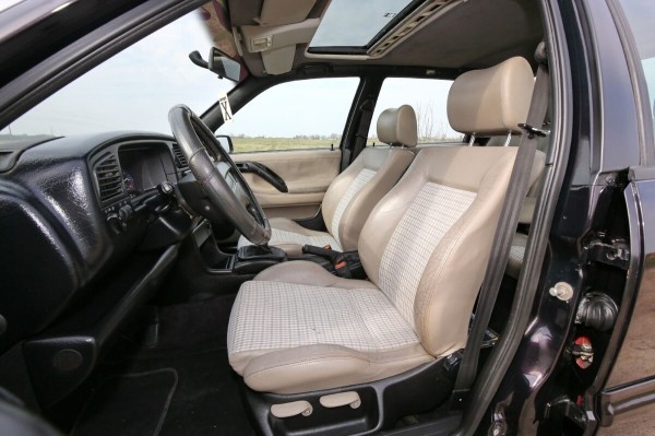 «Покраска обошлась в $3 200». В Беларуси нашли редкий VW Passat VR6 (B4) «Покраска обошлась в $3 200». В Беларуси нашли редкий VW Passat VR6 (B4)