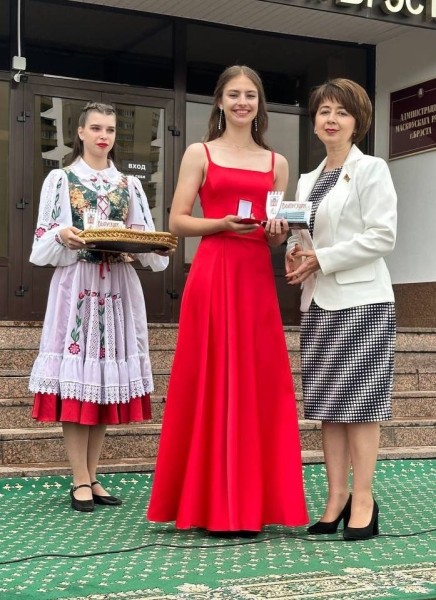 В Московском районе Бреста чествовали выпускников