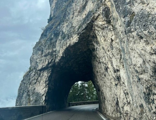 Белорусы потратили 3 000 евро в поездке по Европе на старенькой Mazda 3