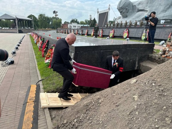 В Брестской крепости перезахоронили останки защитников легендарной цитадели над Бугом