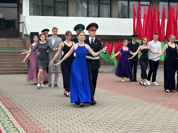 В Московском районе Бреста чествовали выпускников