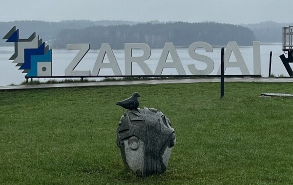 Белорусы потратили 3 000 евро в поездке по Европе на старенькой Mazda 3