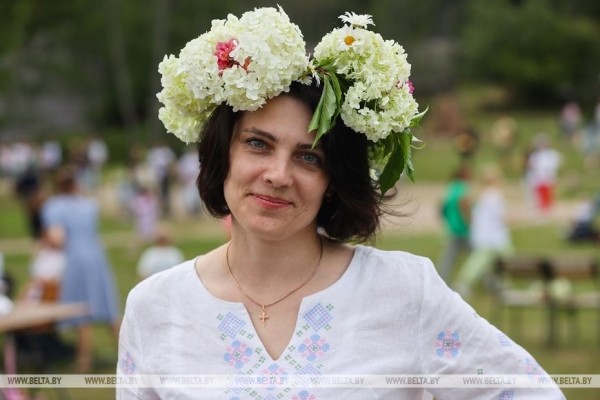 «Хочется больше народных праздников». Шумно и весело отметили Купалье в Беловежской пуще «Хочется больше народных праздников». Шумно и весело отметили Купалье в Беловежской пуще