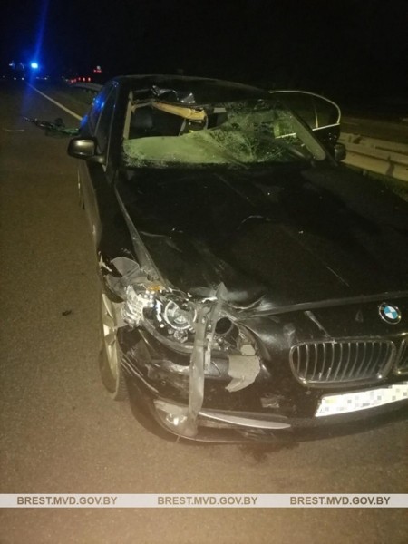 В Кобринском районе водитель BMW насмерть сбил велосипедистку В Кобринском районе водитель BMW насмерть сбил велосипедистку