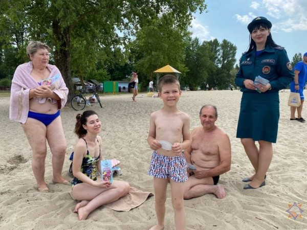 Рейдовые мероприятия по пляжам Бреста провели сотрудники МЧС Рейдовые мероприятия по пляжам Бреста провели сотрудники МЧС