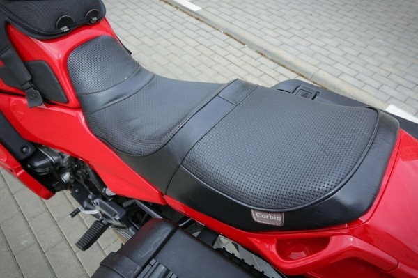 Белорус купил в США 27-летний мотоцикл BMW K1100 RS