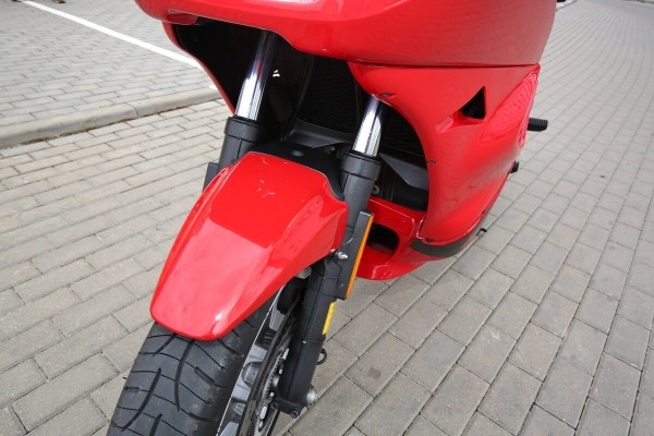 Белорус купил в США 27-летний мотоцикл BMW K1100 RS