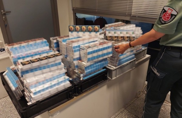 Белорус прилетел из Греции в Польшу &laquo;заработать на жизнь&raquo;, но его подвели чемоданы