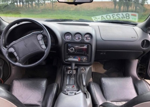 Показываем два редких Pontiac Firebird, которые есть в Беларуси