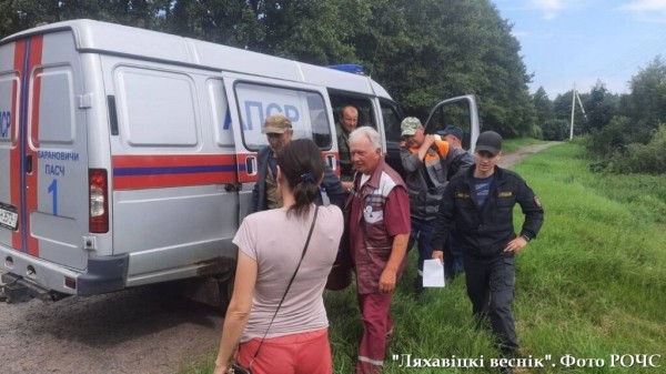 В Ляховичском районе почти трое суток искали потерявшегося в лесу грибника В Ляховичском районе почти трое суток искали потерявшегося в лесу грибника