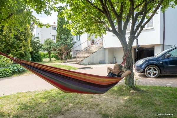 800 &laquo;квадратов&raquo; на одну семью. Побывали в домах, которые в 90-е строили на широкую ногу