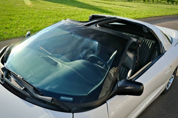 Показываем два редких Pontiac Firebird, которые есть в Беларуси