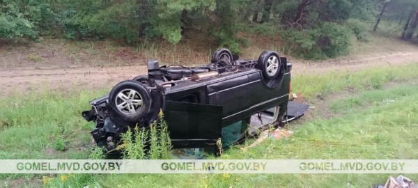 В Гомельской области в результате необдуманного маневра одного из водителей 1 человек погиб и 4 получили травмы