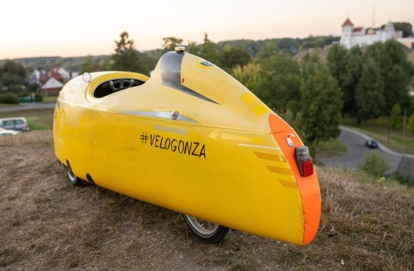 Крути педали! Белорус купил в Голландии веломобиль и вернулся на нём в Беларусь, проехав 1 600 км Крути педали! Белорус купил в Голландии веломобиль и вернулся на нём в Беларусь, проехав 1 600 км