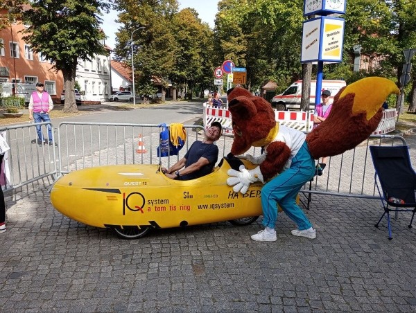 Крути педали! Белорус купил в Голландии веломобиль и вернулся на нём в Беларусь, проехав 1 600 км Крути педали! Белорус купил в Голландии веломобиль и вернулся на нём в Беларусь, проехав 1 600 км