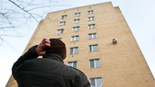 Мужчина приобрел в столице квартиру, а вот бывшего жильца пришлось выселять из нее через суд