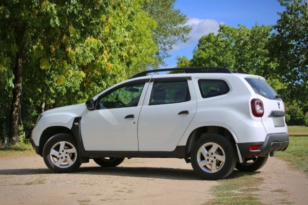 С «Дастера» — на Dacia Duster! Белорус пересел на румынский аналог с пробегом 146 тыс. км. Что удивило больше всего?
