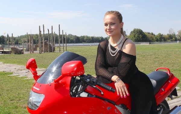 &laquo;Kawasaki разгоняется до 250 км/ч, но я с такой скоростью не езжу&raquo;. Пообщались с создателем необычного Парка валунов в Бресте