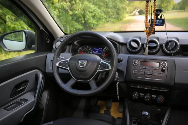 С «Дастера» — на Dacia Duster! Белорус пересел на румынский аналог с пробегом 146 тыс. км. Что удивило больше всего?