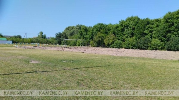 До и после. Предлагаем посмотреть на изменения Каменецкого стадиона «Колос» после обновления