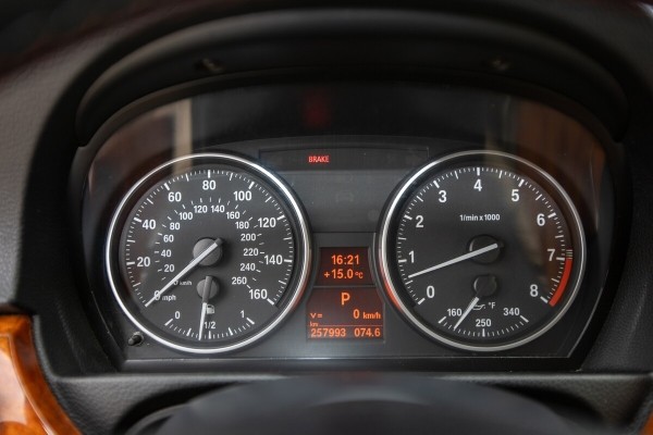 &laquo;Крутой подарок на ДР&raquo;: девушка из Гродно рассказала о своей BMW