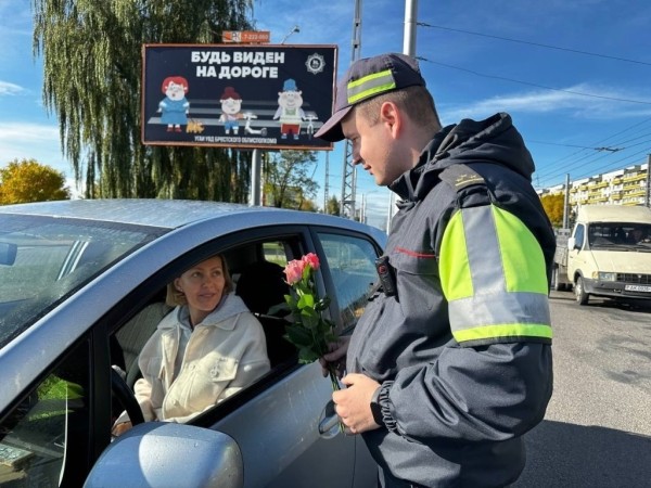 В Бресте сотрудники ГАИ останавливали автомобили, за рулем которых находились представительницы прекрасного пола