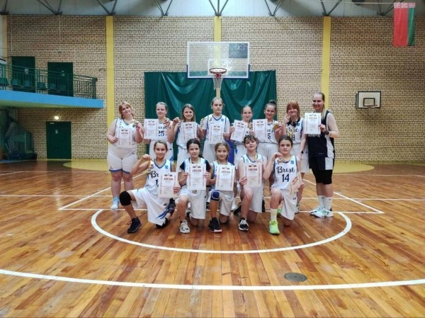 Команда девушек из Бреста победила в областной спартакиаде по баскетболу Команда девушек из Бреста победила в областной спартакиаде по баскетболу