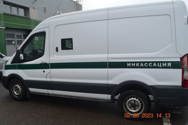 В Беларуси продают 25 инкассаторских машин. Вот сколько за них просят В Беларуси продают 25 инкассаторских машин. Вот сколько за них просят