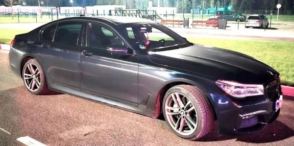 Этот BMW 7 угнали в Германии в субботу, а в понедельник на нем уже въезжали в Беларусь. Не вышло Этот BMW 7 угнали в Германии в субботу, а в понедельник на нем уже въезжали в Беларусь. Не вышло