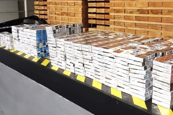 Белорус нашпиговал свою Audi сигаретами – более 1500 пачек извлекли из тайников Белорус нашпиговал свою Audi сигаретами – более 1500 пачек извлекли из тайников