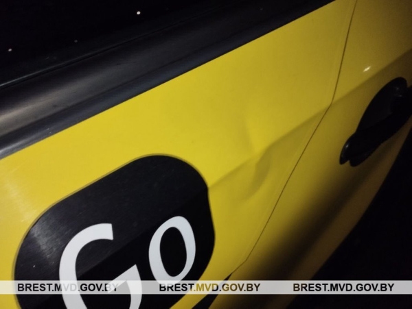 Пинчанин беспричинно повредил автомобиль такси Пинчанин беспричинно повредил автомобиль такси