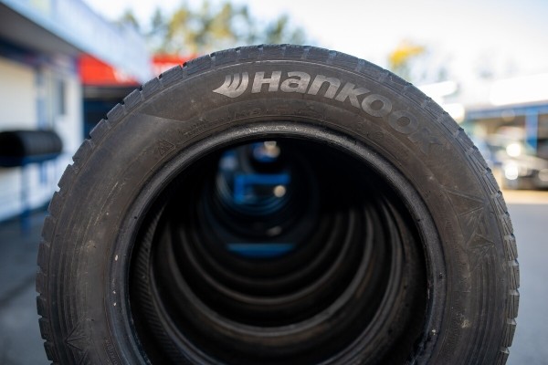 «В Германии они стоят 5 евро». Откровенный разговор с продавцом бэушных шин