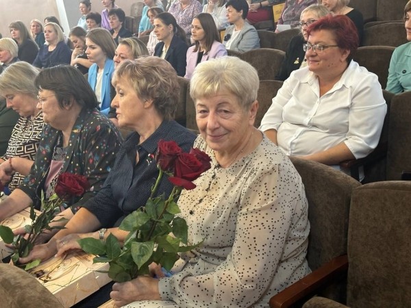 Глава Бреста побывал в школе, в которой учился сам и встретился с первой учительницей