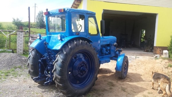 По полям, по полям синий трактор едет к нам! Белорус показал восстановленный МТЗ-50 1965 г. в.
