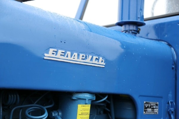По полям, по полям синий трактор едет к нам! Белорус показал восстановленный МТЗ-50 1965 г. в.