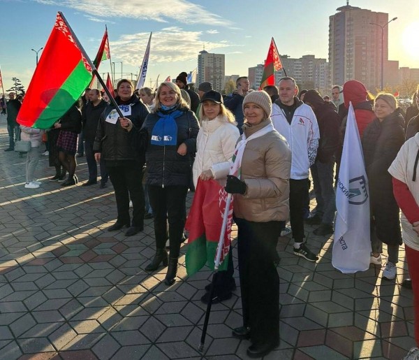 В Бресте от Гребного канала стартовал патриотический автопробег