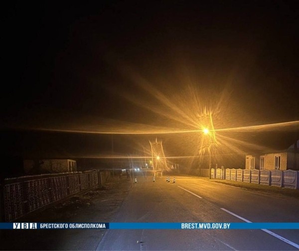 В Лунинецком районе сбили пешехода. Водитель скрылся с места ДТП