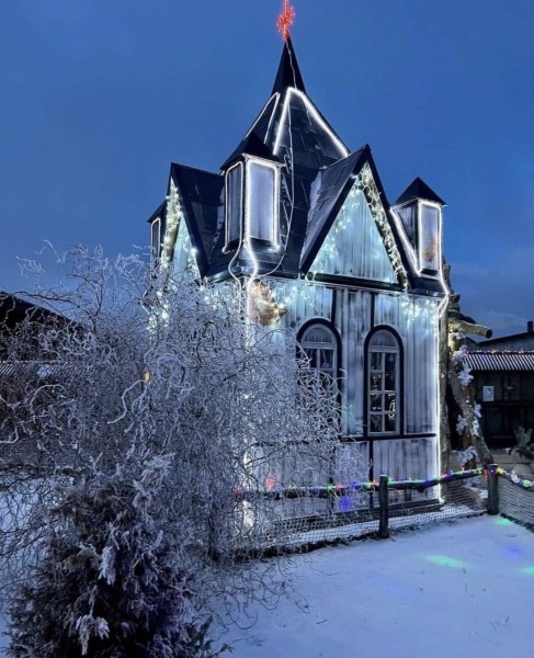 Парк животных приглашает на новогоднюю сказку «По ту сторону зеркала» Парк животных приглашает на новогоднюю сказку «По ту сторону зеркала»