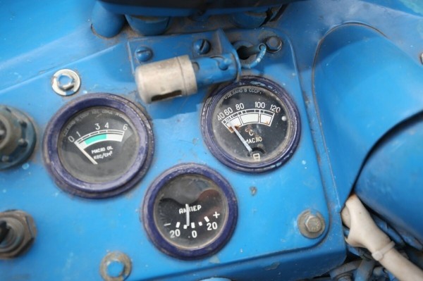 По полям, по полям синий трактор едет к нам! Белорус показал восстановленный МТЗ-50 1965 г. в.