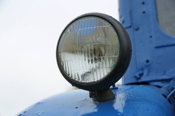 По полям, по полям синий трактор едет к нам! Белорус показал восстановленный МТЗ-50 1965 г. в.